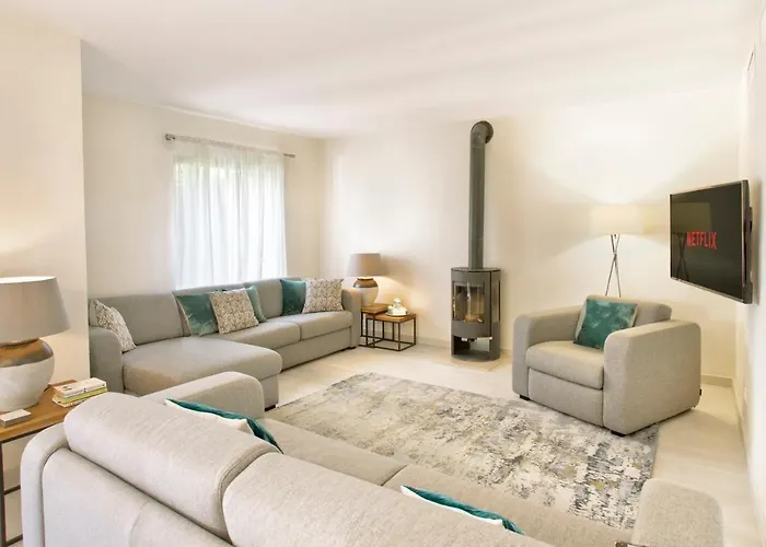 Modern Marbellamar Townhouse Next To Beach Rdr210